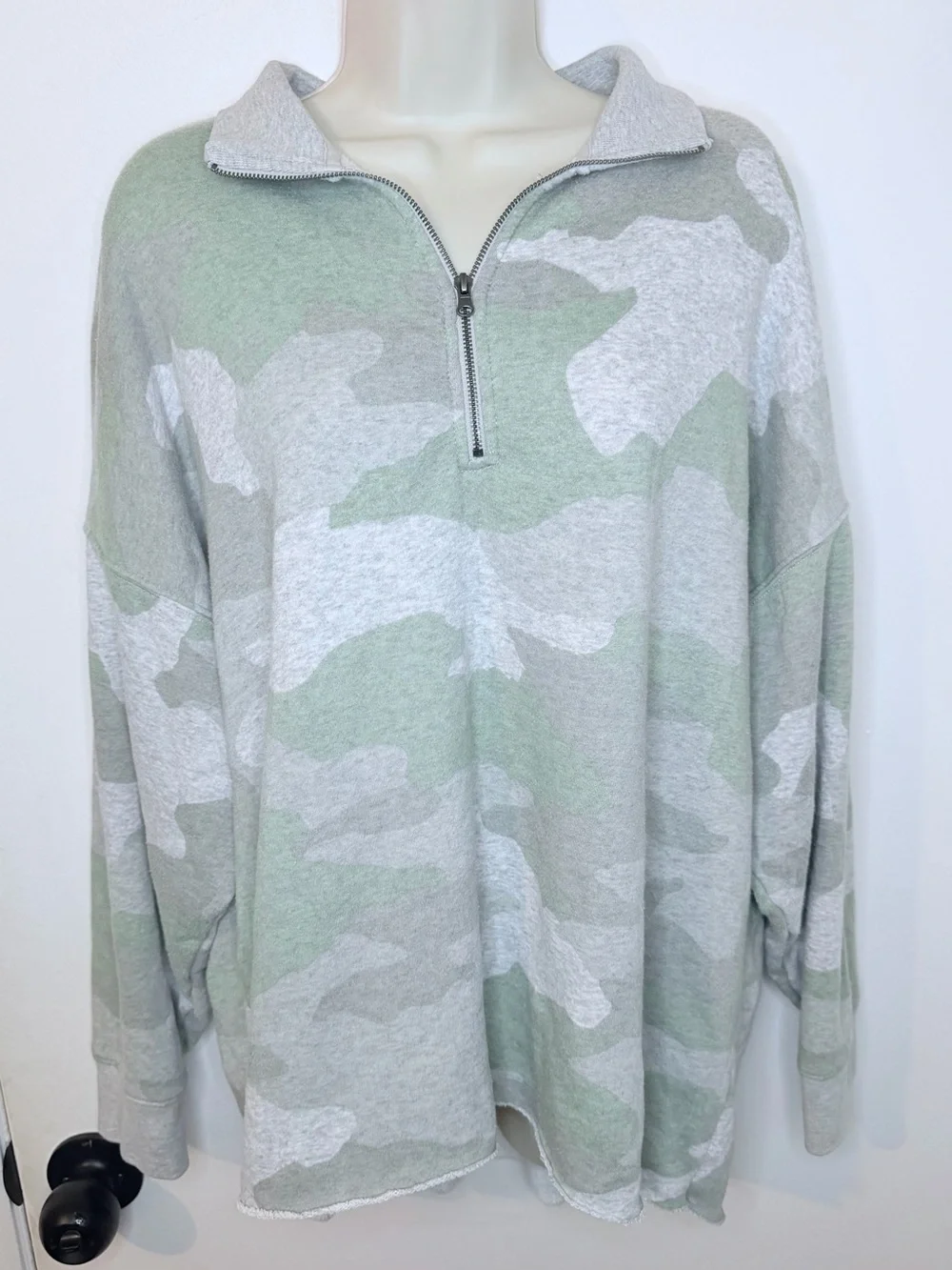 Aerie Large Sage Green Camo Half Zip Pullover Sweatshirt Oversized L